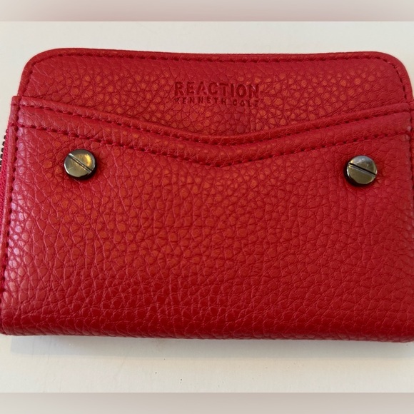 Kenneth Cole reaction red pebble leather zip around wallet - Picture 1 of 8